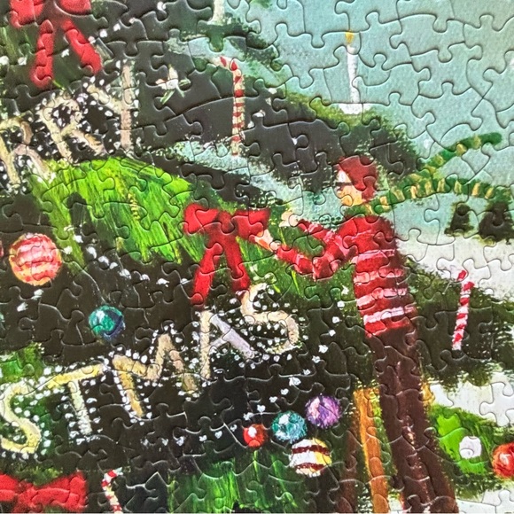 New York Puzzle Company 'The Peppermint Family' 1000-Piece Puzzle - Picture 9 of 9